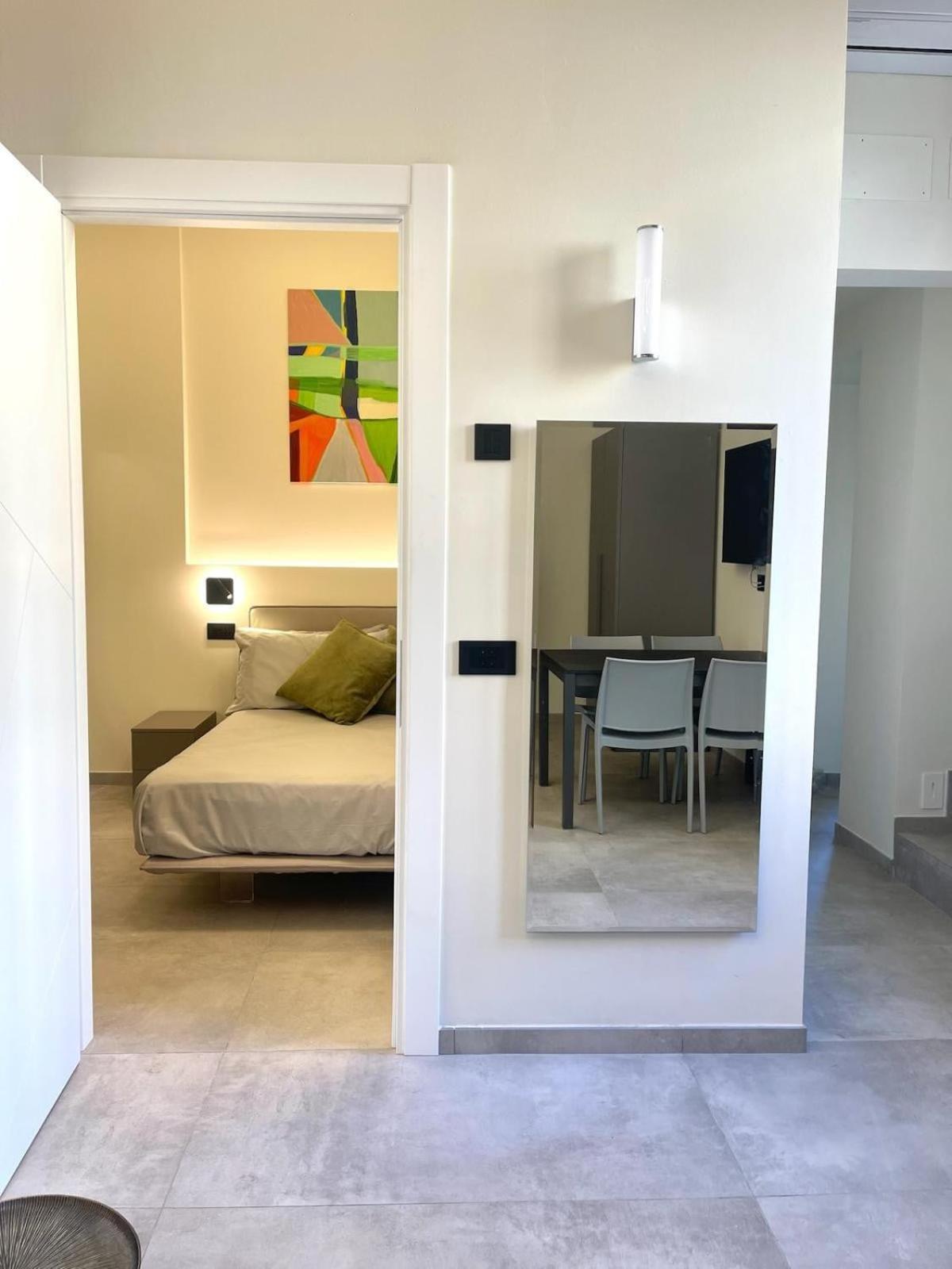 Pitti's Design Apartment *